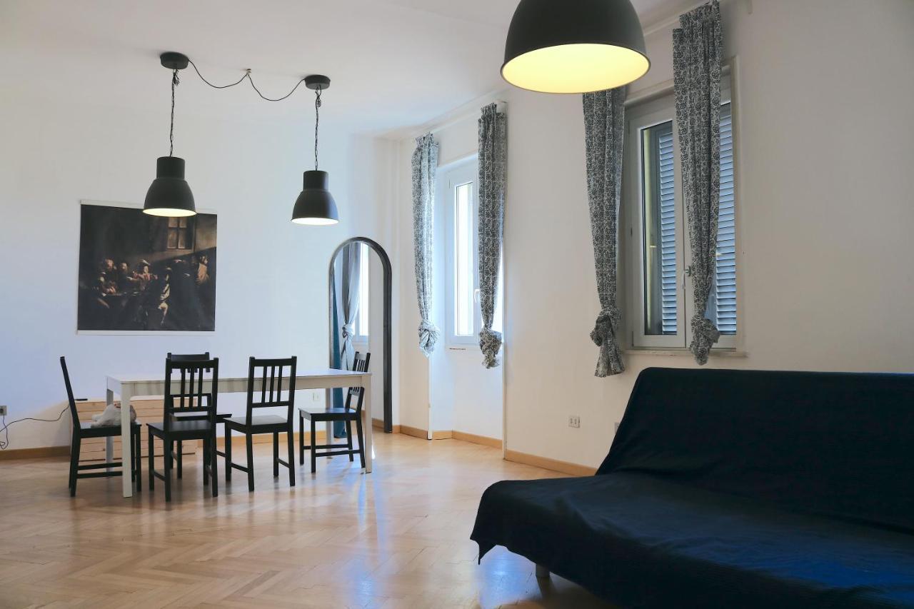 Sant Ambrogio Mansion - Via Olona Apartment Milan Bagian luar foto