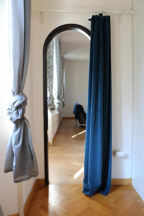 Sant Ambrogio Mansion - Via Olona Apartment Milan Bagian luar foto